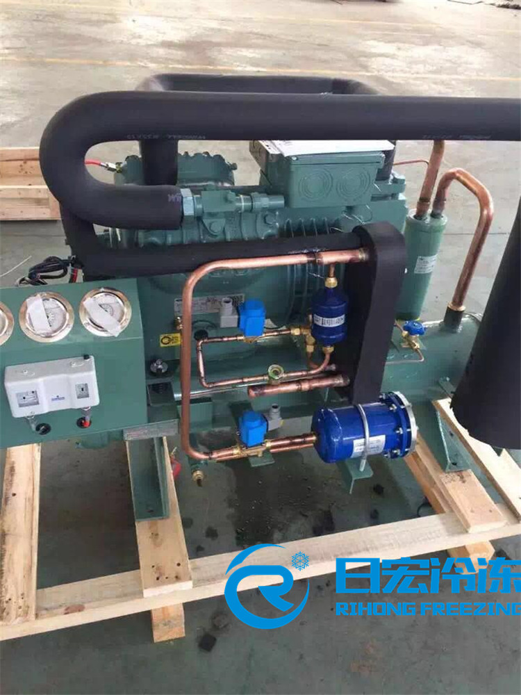 ���M�ڱȝɠ����s�C