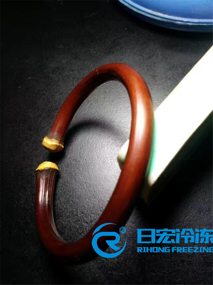 �������C